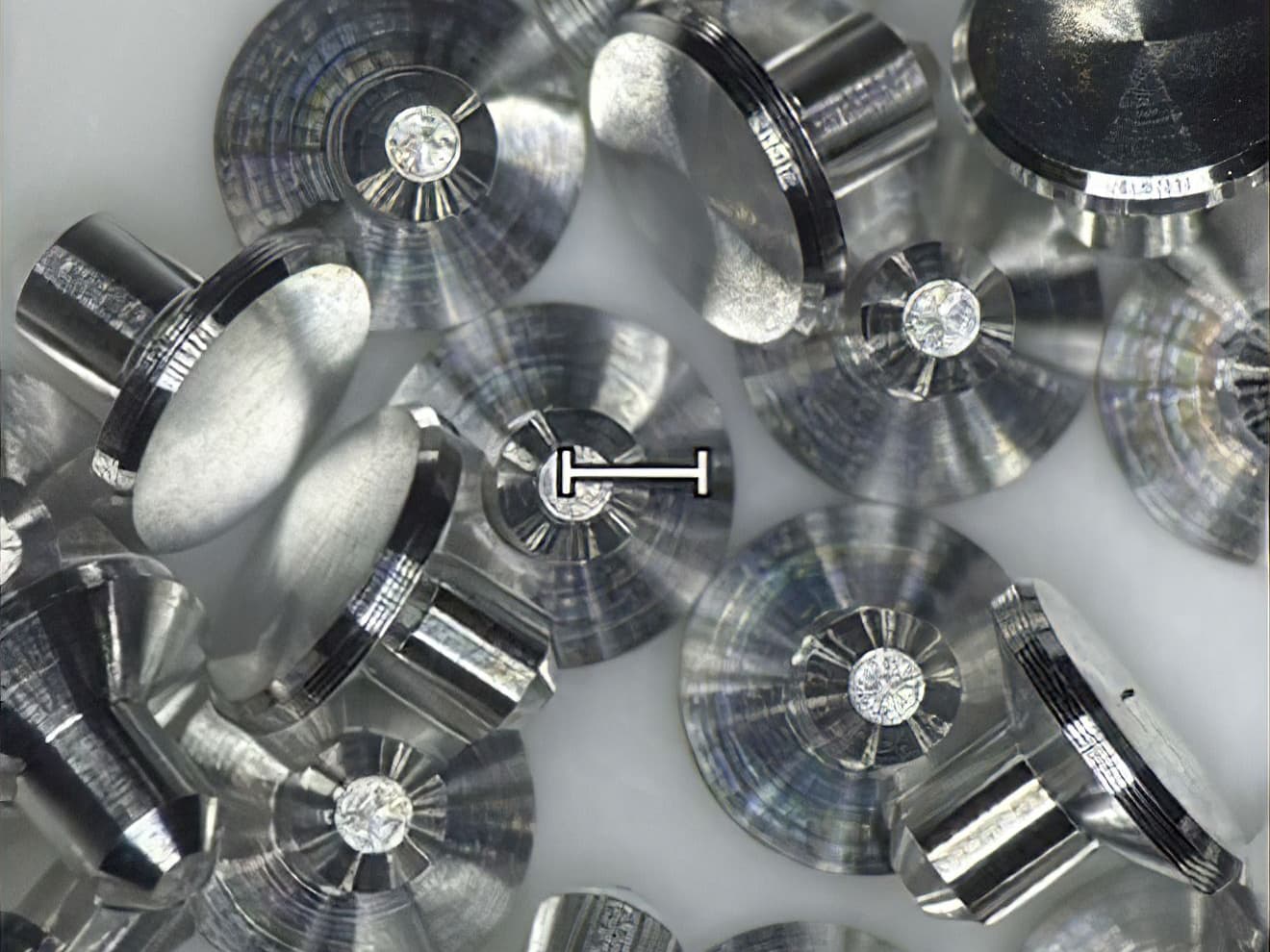 アルミ小径加工